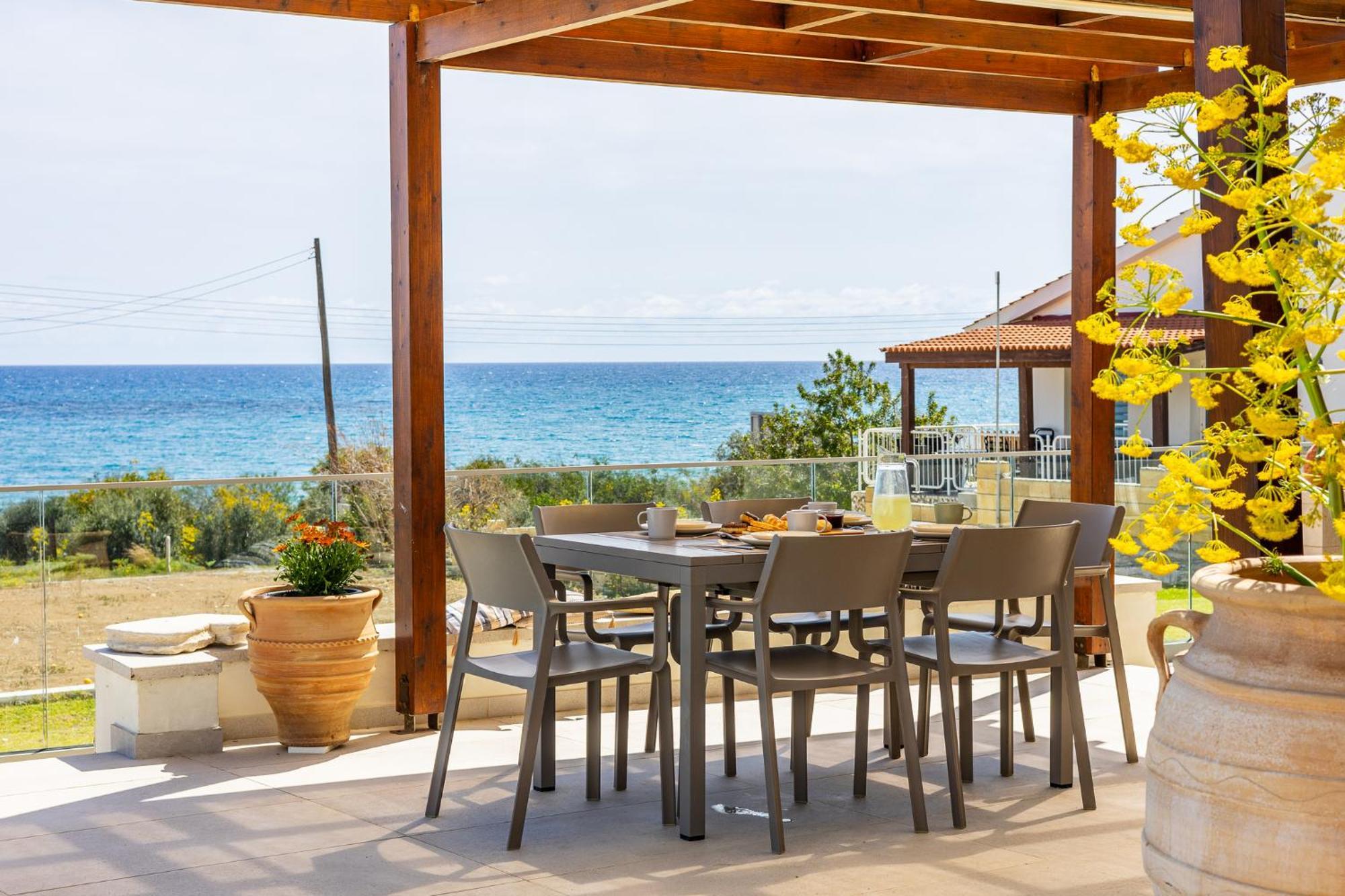 Villa Pacy Agios Theodoros Exterior photo